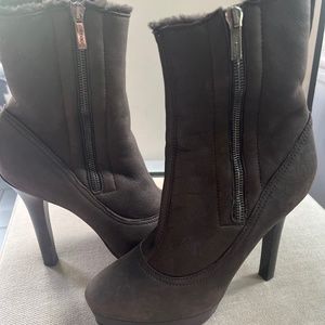 Jimmy Choo 38.5 brown calfskin & fur ankle boot